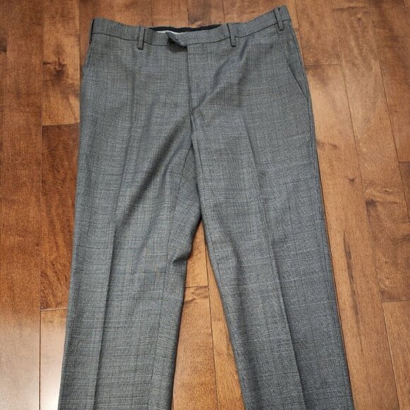 Giorgio Armani Taylor men's gray suit set in size 54 virgin wool - Picture 12 of 16